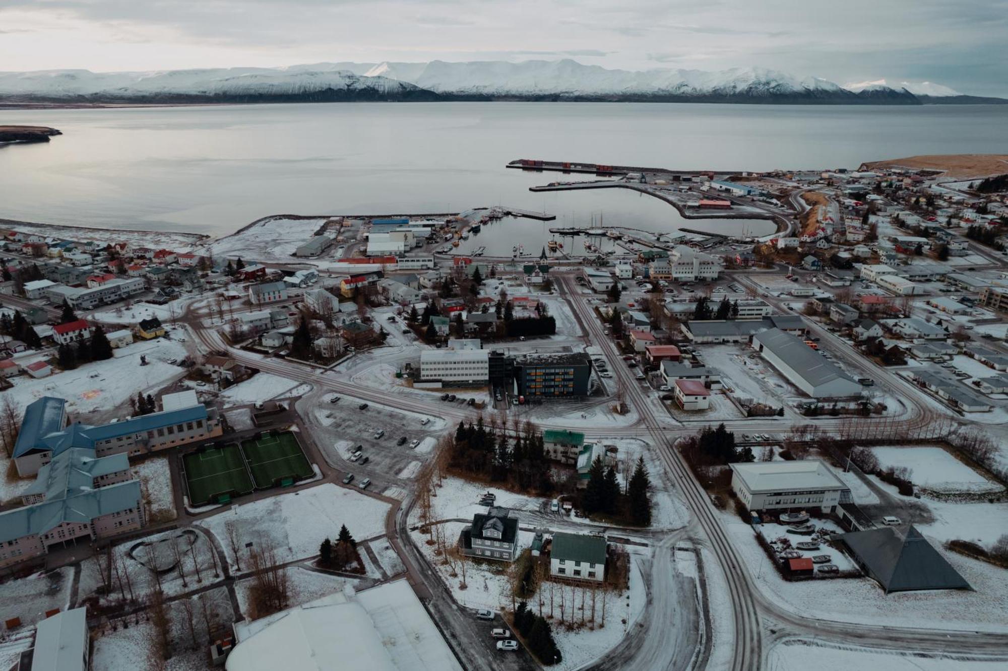 Gamli Skolinn Husavik Exterior photo